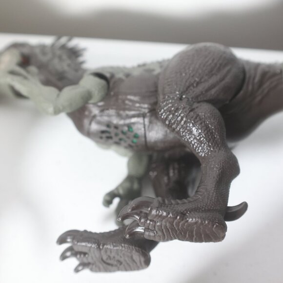 Lot of 4 Jurassic World Dinos: T-Rex, Triceratops Sound Strike, Dryptosaurus, St - Picture 7 of 9